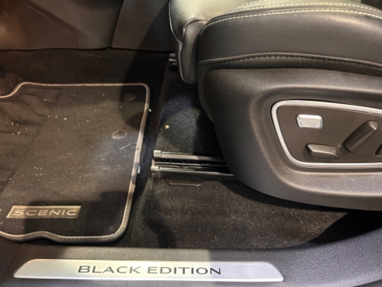 Renault Scenic Grand Black Edition foto 17