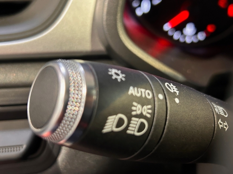 RENAULT CAPTUR INTENS 100CV GLP foto 19