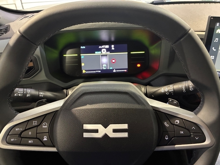DACIA DUSTER EXTREME HYBRID-G 150 4x4 foto 15