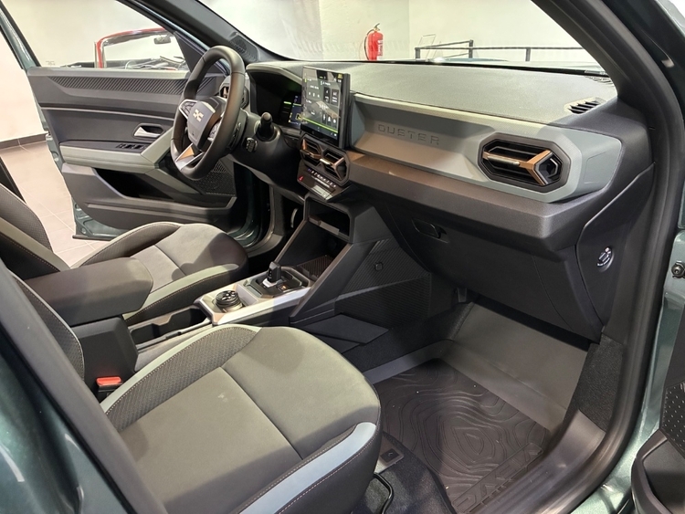 DACIA DUSTER EXTREME HYBRID-G 150 4x4 foto 32