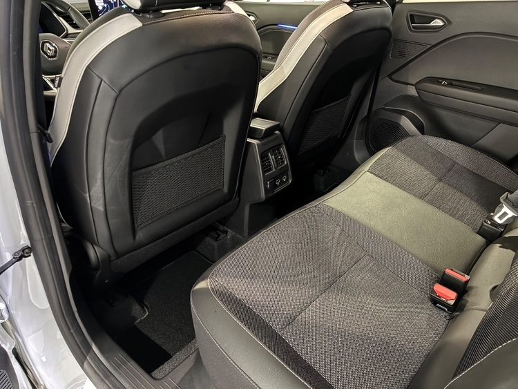 Renault Captur II Techno Fast Track foto 25